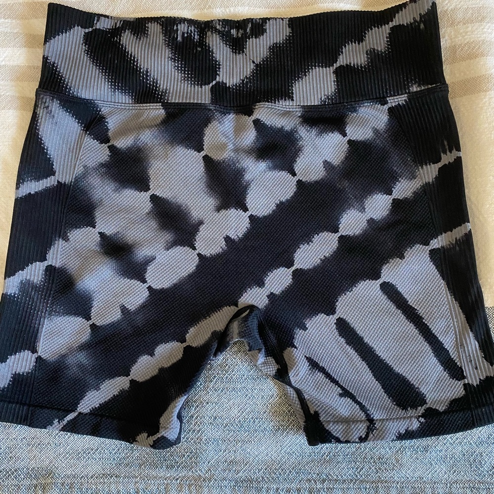 PINK 6” Textured Rib Bike Short